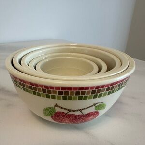Vintage Melamine Cream w/Red Checkerboard & Cherry 5 Nesting Bowls